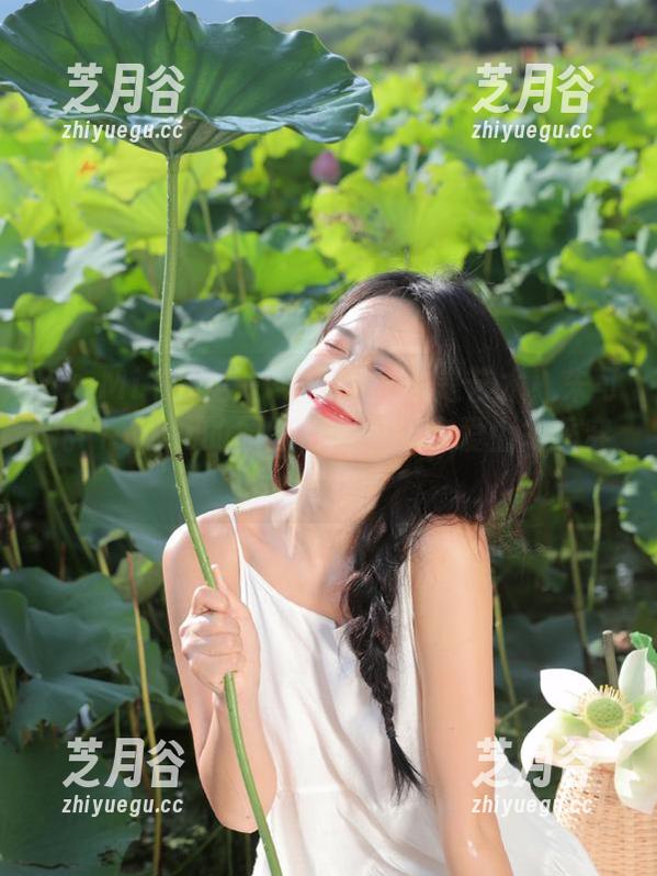 YouMi尤蜜荟 - 毛衣搭配也是艺术！朱可儿Flower的原图与图包让你爱上冬季穿搭！