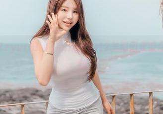捕捉瞬间：ZzyuriBluemingPart2美图图集带你领略她的风情