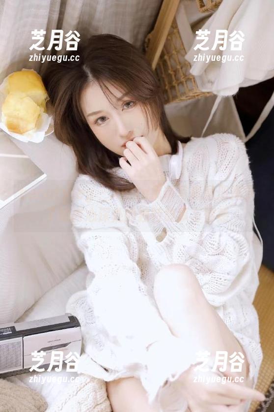 beautyleg - Anita吊带写真图册揭示了她内心深处的独特故事与情感
