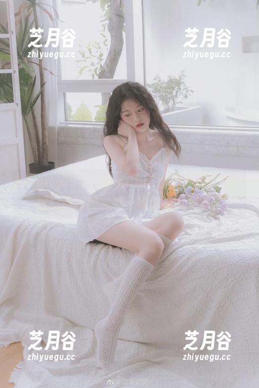 beautyleg-ChiChi beautyleg - 揭秘ChiChi的吊带艺术:透过原图欣赏每一幅作品的灵魂!