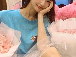 beautyleg – 浴室里的Faye最新美图，虽然我只是在自拍，但其实技术真是让人哭笑不得！