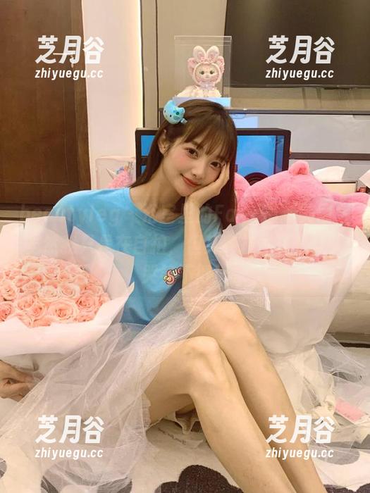 beautyleg - 浴室里的Faye最新美图，虽然我只是在自拍，但其实技术真是让人哭笑不得！