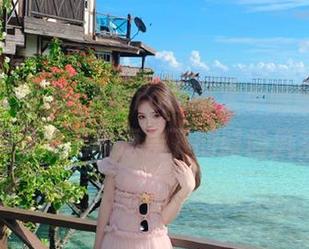 beautyleg – Flora最新水手服图册，带你领略无敌海景下的时尚风采