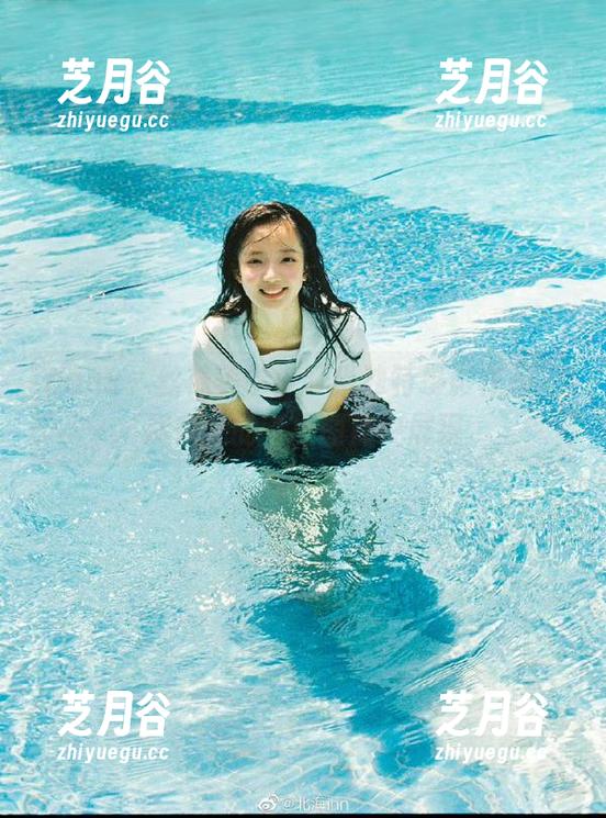 pans-叮当 pans - 丝袜美学:叮当独特摄影作品,尽在她的专属图库中展现