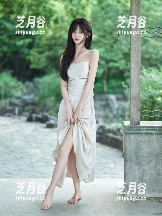 pans-熙熙 pans - 熙熙的新模试镜高清作品集,让你感受梦幻与现实的碰撞!