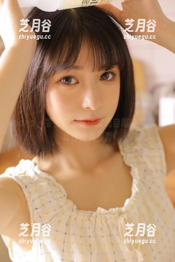 pans-雯雯 pans - 雯雯与灰丝:发现自嘲之美的写真作品集资源