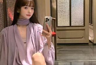 yui金鱼Lolita写真更新：每一张都是对自我的调侃与解放