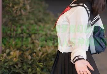 yuuhui玉汇巫女：如梦似幻的写真合集与迷人套图，呈现迷人与神秘的气质