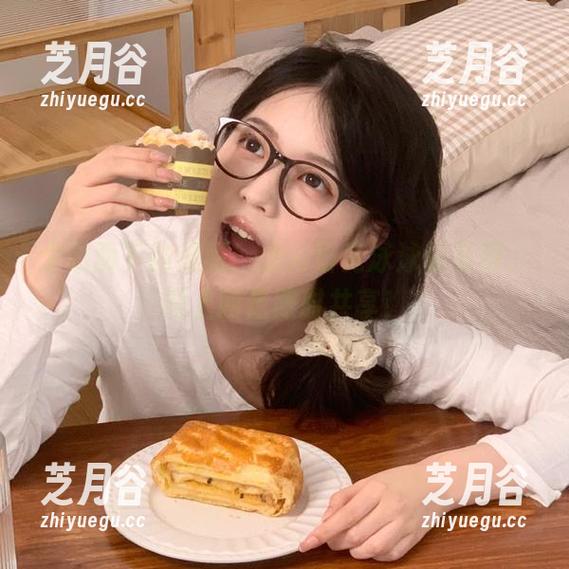 けん研 夕阳西下的美丽:けん研竞泳泳装写真,网上网盘限时共享!