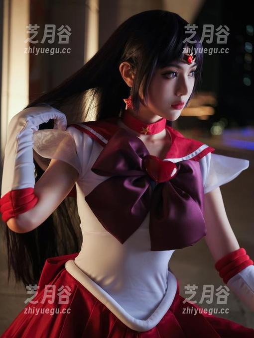 一米八的大梨子 一米八的大梨子全套写真,海洋球元素让你感受夏日的清凉与活力