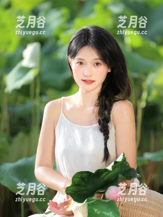 丽柜-AMY 丽柜 - 把夏天装进眼里,AMY泳衣高清图册震撼你的感官体验