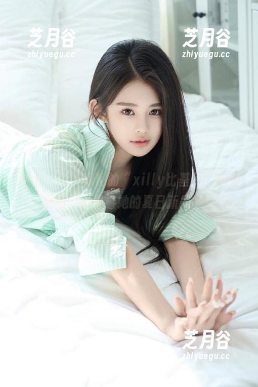 丽柜-xilly 丽柜 - 令人惊艳的“xilly比基尼”图包更新,来看看她的夏日新风格!