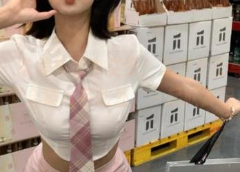 丽柜 – 唯美与现实交织，凌凌女友写真资源合集尽在此处，一起欣赏吧