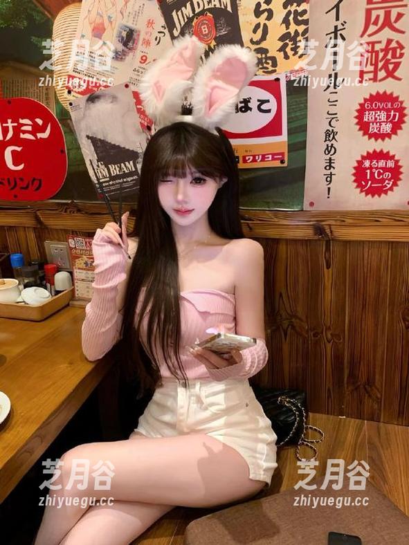 丽柜-安安 丽柜 - 安安办公室写真大揭秘!观看这些精美图片,发现她的独特风格与创意