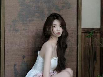 丽柜 – 心心美脚写真资源合集：品味彰显个性与优雅的全新摄影作品，尽在此处！