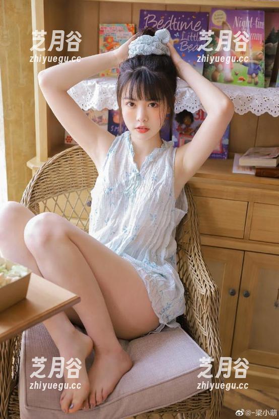 丽柜 - 免费分享文欣的秘密写真，绝美原图等你来收藏！