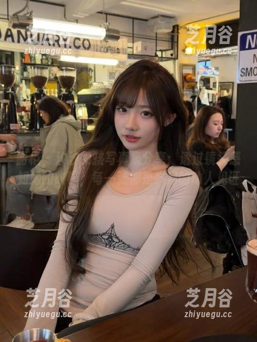 丽柜-汐汐 丽柜 - 汐汐女孩写真集分享:透过镜头感知她的故事,每一张都是岁月的动人见证