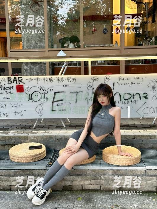 九柒喵 快来围观九柒喵女王的私房图片,绝对不容错过的美丽骗局!
