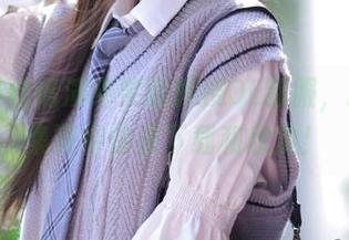 九柒喵倾情演绎笑面教授OL制服，精彩图集等待你来下载和欣赏！