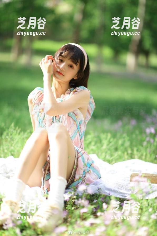 九柒喵 九柒喵学姐高清写真原图,展现真实与梦幻交织的美丽故事