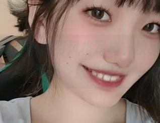 云溪溪办公室独特风格写真，快来网盘下载感受魅力吧！