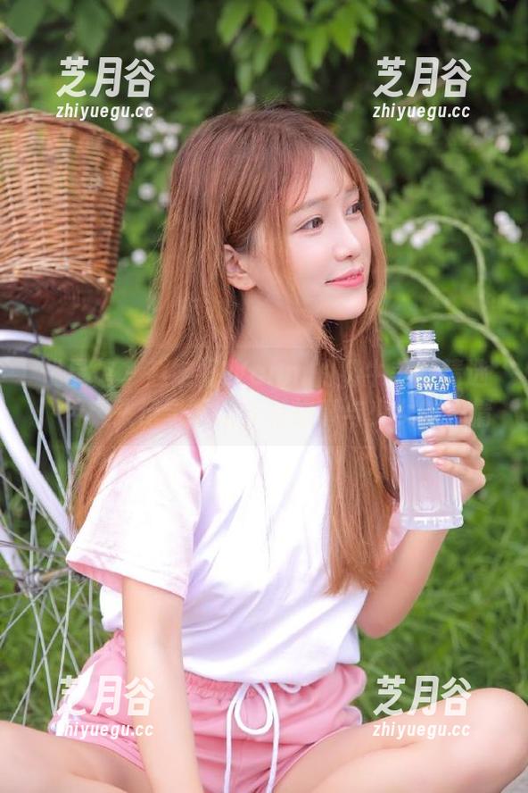 优星馆-赵婉妮Wanni 优星馆 - 赵婉妮Wanni的奶牛美图精选:用镜头记录下的乡村故事与少女的心情