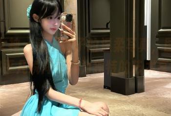 克拉女神 – 透析璇子的温柔写真，图片作品将平凡瞬间升华为独特的艺术享受。