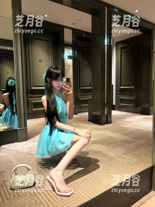 克拉女神-璇子 克拉女神 - 透析璇子的温柔写真,图片作品将平凡瞬间升华为独特的艺术享受。