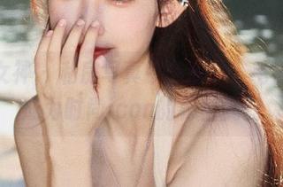 克拉女神 – 私房写真中的盈盈，毛衣也能成为时尚icon的秘密武器