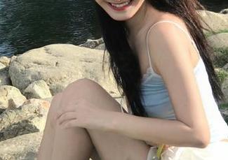 克拉女神 – 在线探索芝月的棉袜世界，独特写真风格让人惊艳不已