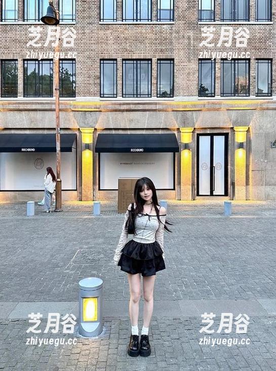 兔玩映画-面饼仙儿 兔玩映画 - 在线收藏面饼仙儿户外写真合集,与你分享她与大自然亲密接触的真实瞬间!