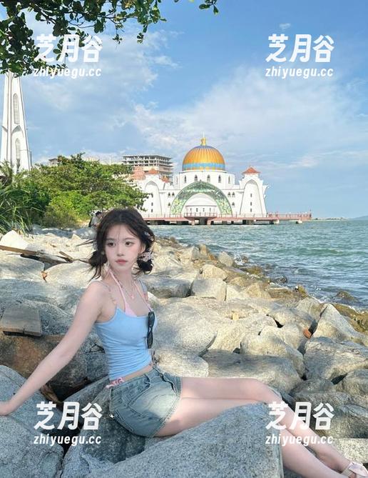 兔玩映画 兔玩映画全套写真:一半白丝一半裸腿,让人心驰神往的性感组合!