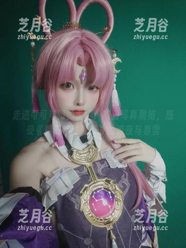 走进可可老师的世界：高清写真展览，感受《碧蓝航线光荣》的凉夜与春雪