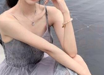 微密圈 – 周妍希照片下载，黑裙红丝系列内购无水印秀出您的时尚态度！