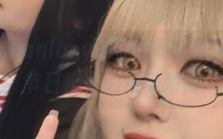 啊日日_Ganlory的圣诞写真图集：捕捉节日魔力的绝美瞬间