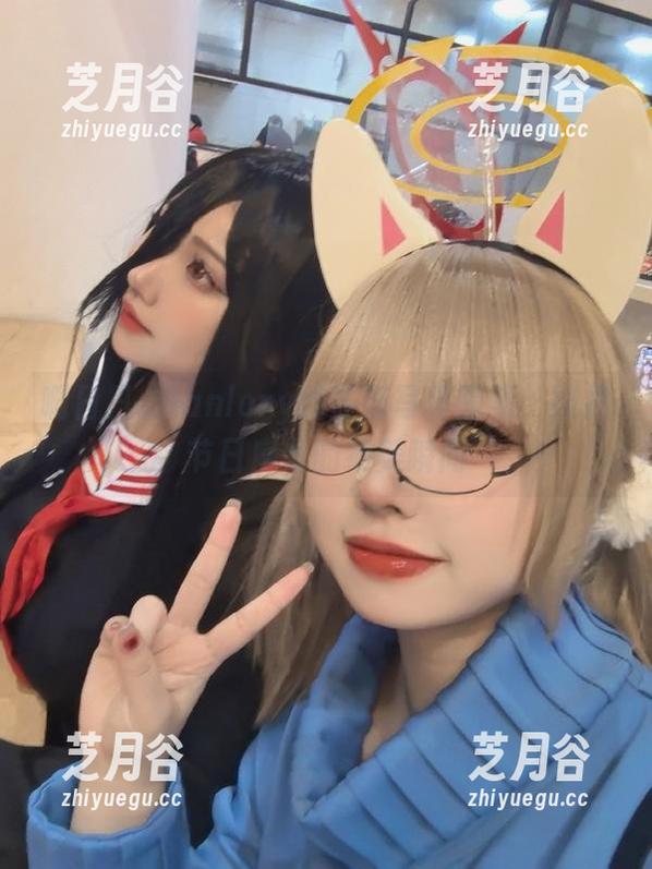 啊日日_Ganlory 啊日日_Ganlory的圣诞写真图集:捕捉节日魔力的绝美瞬间