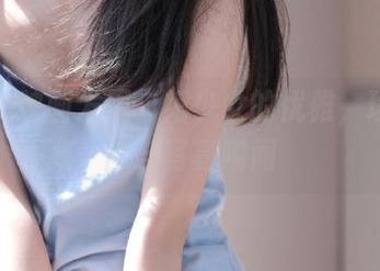 在喵糖映画发现白裙少女的优雅，珍藏美图与写真瞬间