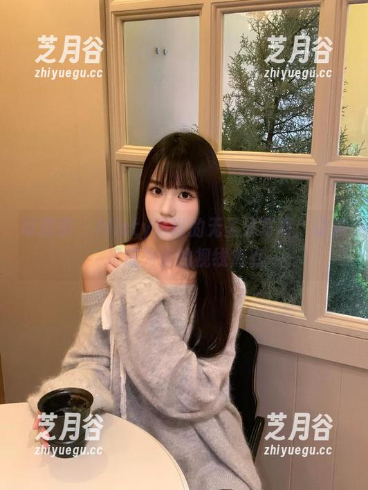 嗲囡囡 - Misty萌晰的无圣光写真：让美足成为你的视线焦点