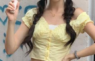 嗲囡囡 – 细品江念鱼制服写真艺术：回味每一幅原图的瞬间