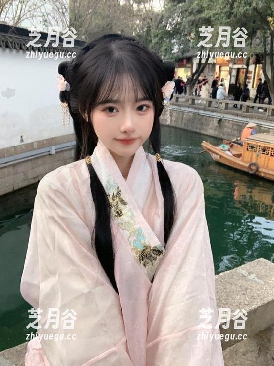 嗲囡囡 - 期待已久的程慧娴PhoebeJK作品集更新，立即揭开神秘面纱！