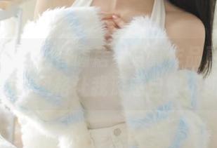 头条女神 – 月音瞳居家写真作品更新：她的家居风格让我深感自愧不如！