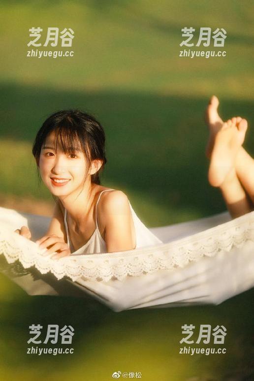 头条女神-筱溪 头条女神 - 让纯白照亮你的视觉,筱溪网盘作品分享来啦!