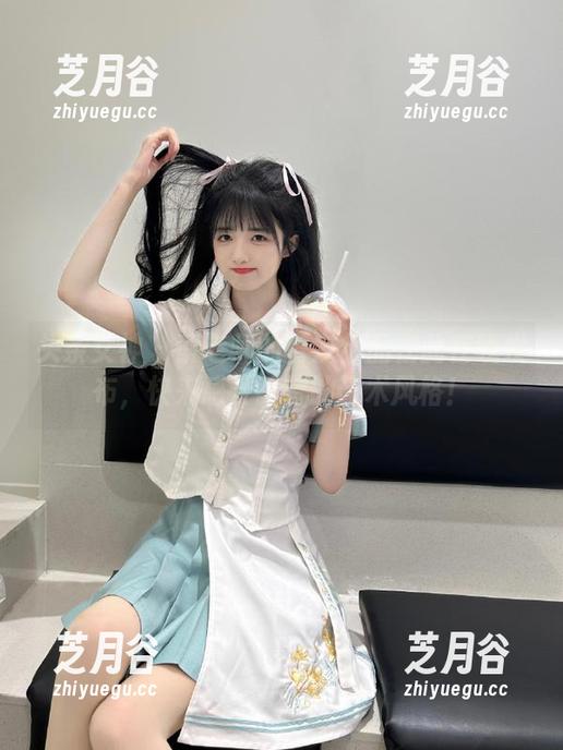 头条女神-蔡老师 头条女神 - 蔡老师的蜜友作品在此在线发布,快来感受独特的艺术风格!