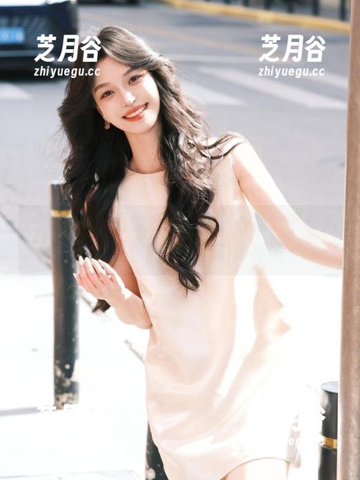 头条女神-语溪 头条女神 - 语溪办公室写真合集,下载后保证让你的朋友圈瞬间亮眼