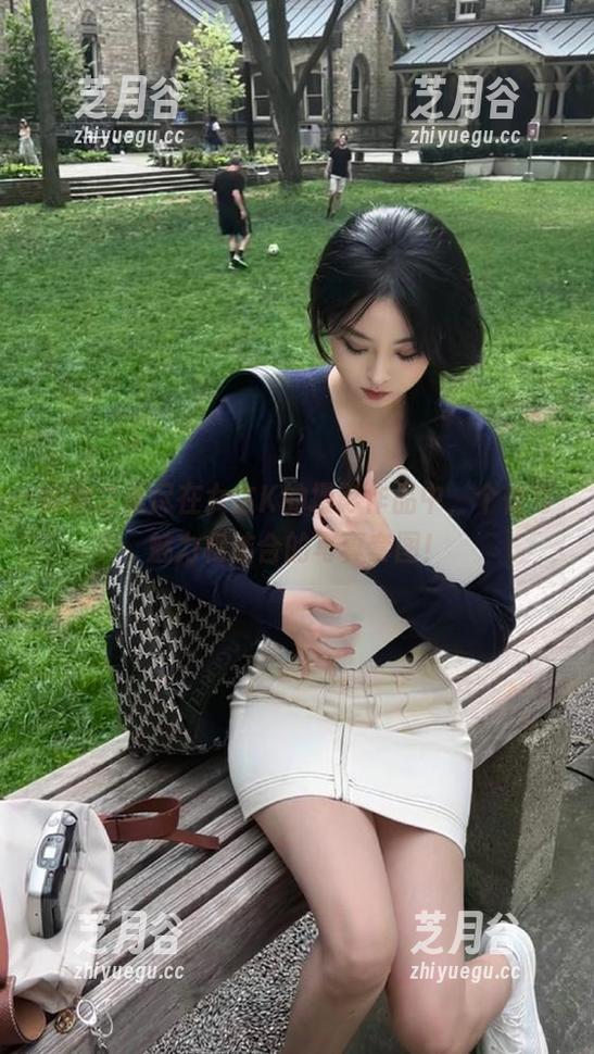 女主K 旗袍之美尽在女主K的摄影作品中,个性与魅力相结合的写真套图!