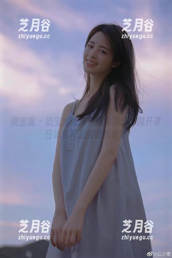 奶宝妹纸 微密圈 - 奶宝妹纸泳装图集精选:揭开夏日泳装背后的时尚秘辛