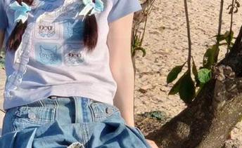 微密圈 – 好H好女杀手的学生装高清壁纸，尽显文艺少女风