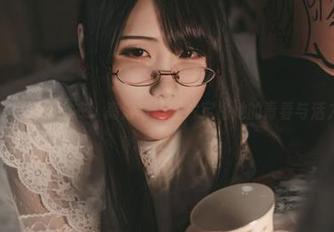 迷醉于嫣嫣子浴衣，高清写真图片定格她的青春与活力瞬间
