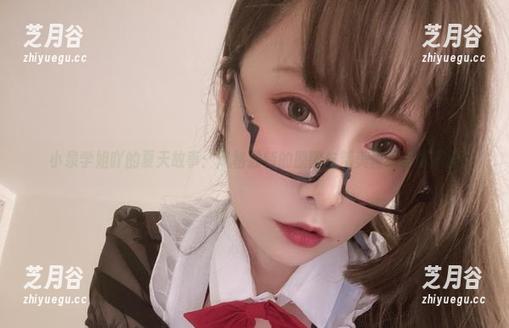 小泉学姐吖 小泉学姐吖的夏天故事:风格独特的原图与精美壁纸等你下载