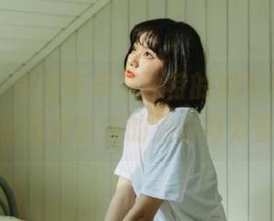 微密圈 – 小玉吃果冻独特的奶牛作品，传递写真艺术的温暖与力量